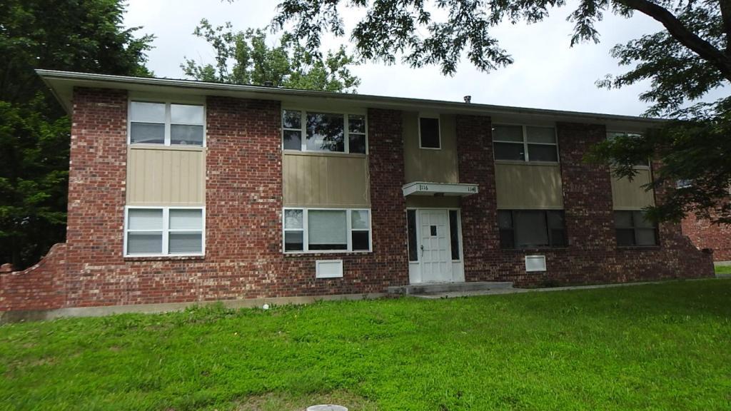Primary Photo - 114 Drake St