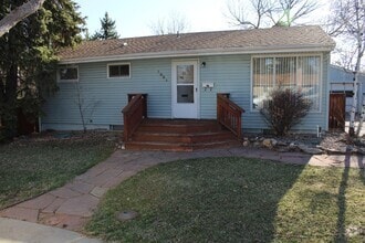 Building Photo - 1832 N Crestmore Ct