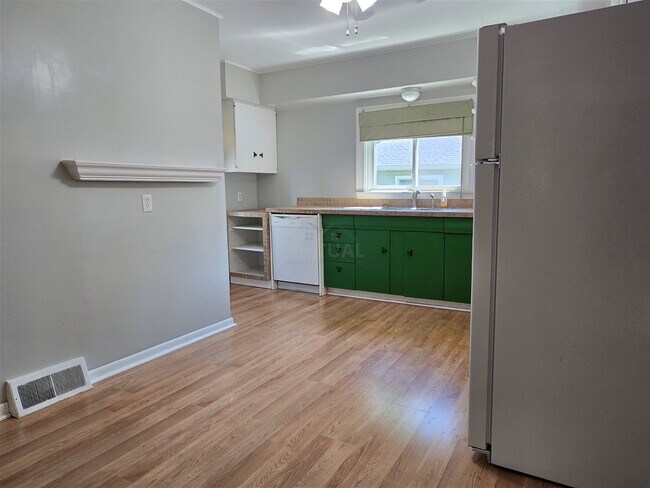 Foto del edificio - 784 Alpeana Street, Auburn Hills, MI 48326...