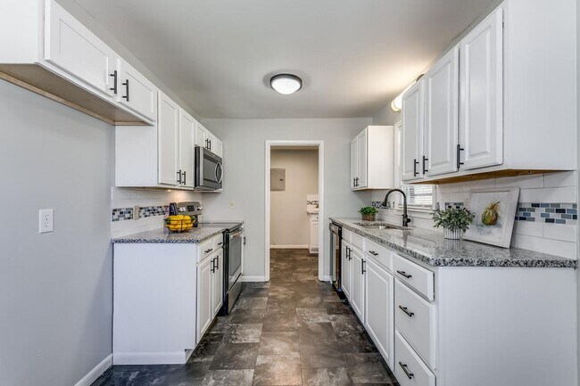 Foto del edificio - 3 Bedroom home in Haysville