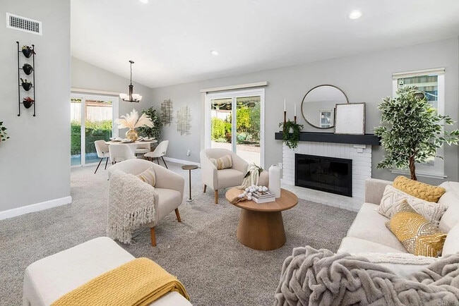 Building Photo - 2725 Glasgow Dr