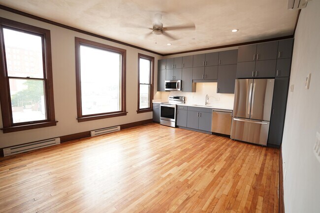 Foto del edificio - 704 Jefferson St