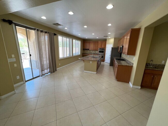 Foto del edificio - ALIANTE MASTER PLAN COMM/ GATED *5 BEDROOM...