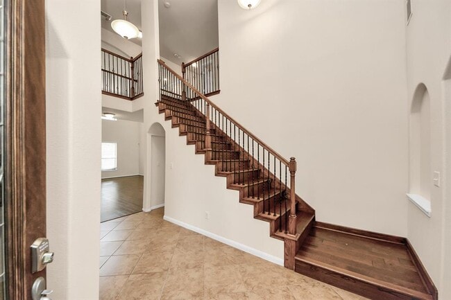 Building Photo - 5038 Gold Haven Dr