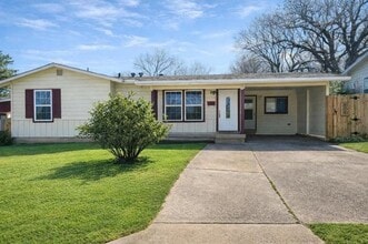 Building Photo - 1716 N Ridgewood Dr
