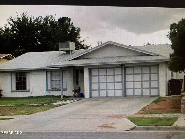 Building Photo - 3445 Slocum St