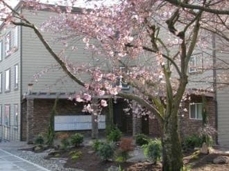 Primary Photo - 7415 5th Ave NE