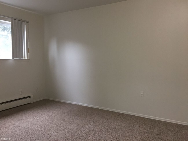 Foto del edificio - 51501 Mound Rd