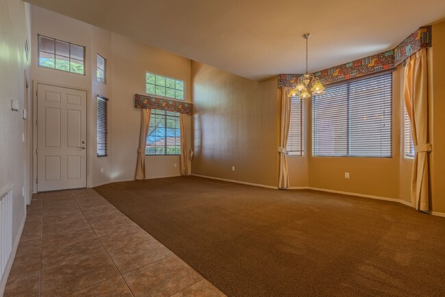 Foto del edificio - Beautiful home, close to Walmart, Sprouts ...