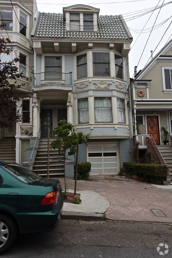 Foto principal - 230 Hartford St