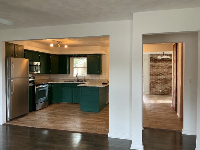 Foto del edificio - 127 Wesgaye St