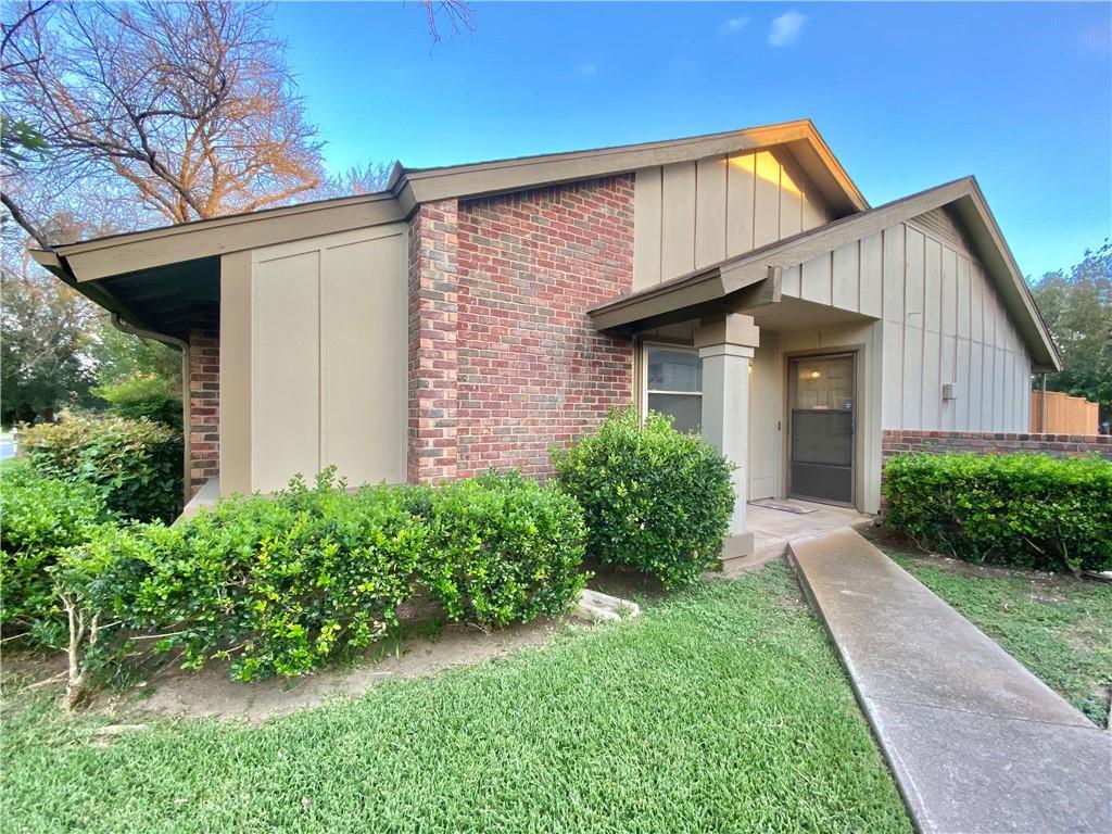 Foto principal - 1703 W Braker Ln