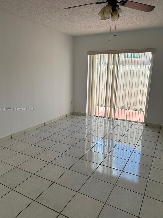Foto del edificio - 15431 SW 86th Ter