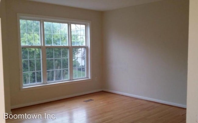 Building Photo - 14315 Gate Dancer Ln