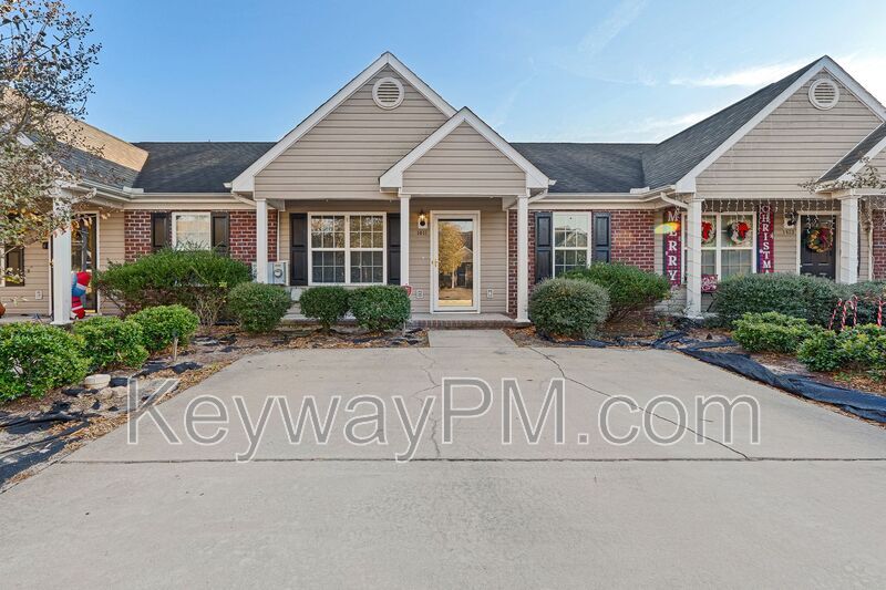 Foto principal - 1611 Bradley Way