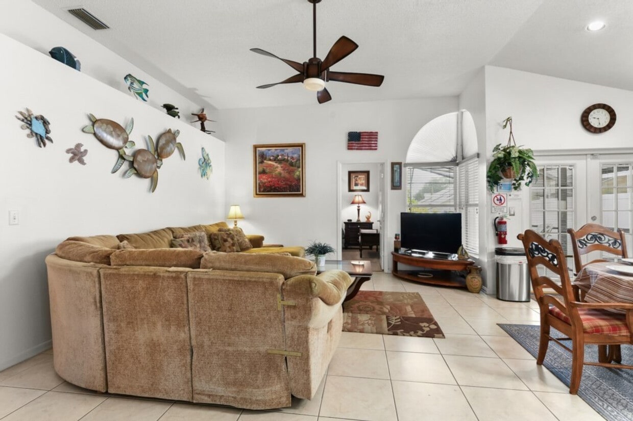 Foto principal - 2966 Viscount Cir
