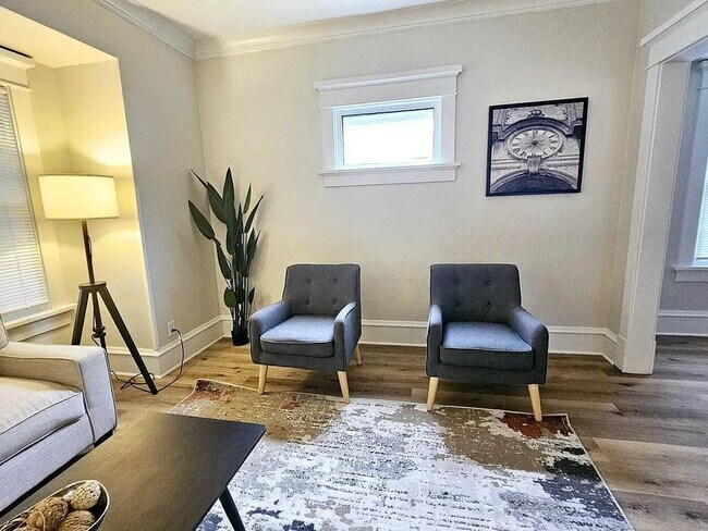 Foto del edificio - 4 Bedroom Single Family