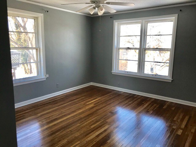 Northwest bedroom - 632 E Meyer Blvd