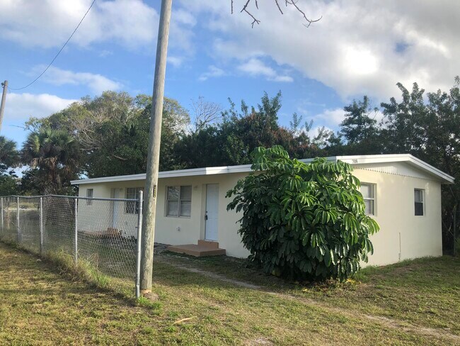 Foto del edificio - 708 N 14th St