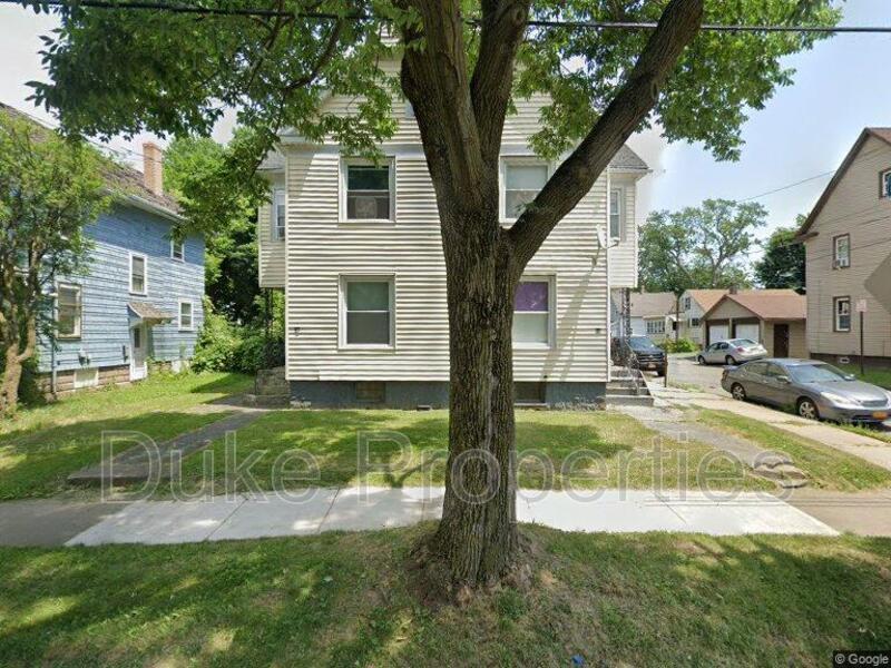 Primary Photo - 74 Santee St