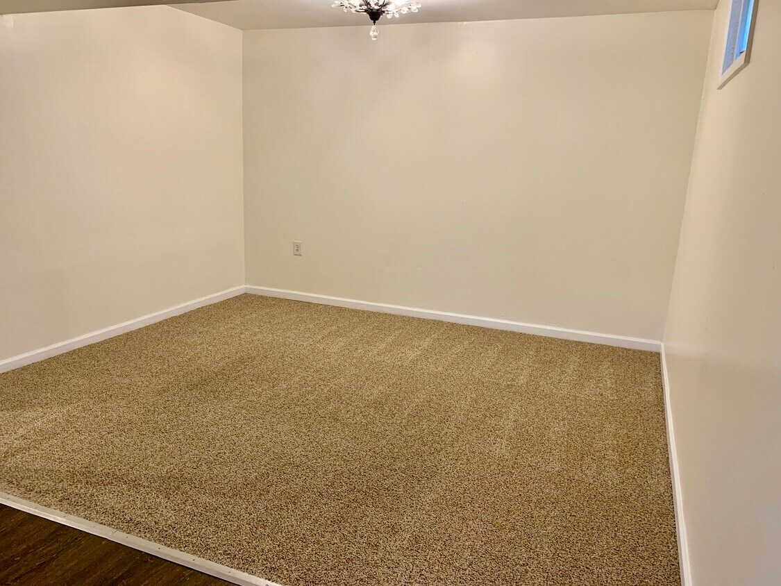 Primary Photo - 1240 keeneland ct