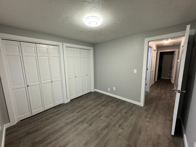 Foto del edificio - 3215 Earhart St S