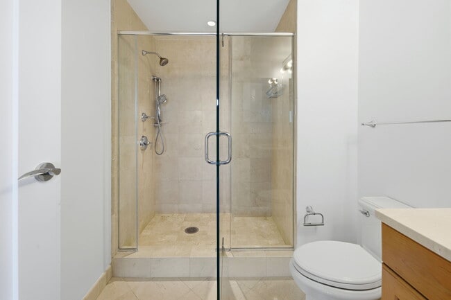 Building Photo - 1111 19th St N