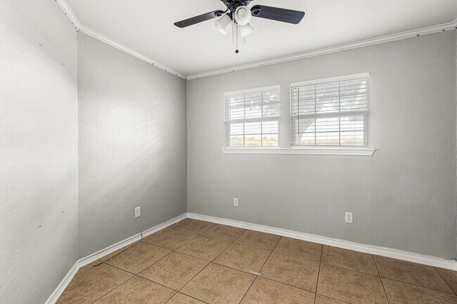 Foto del edificio - 412 Meadow Mountain Dr