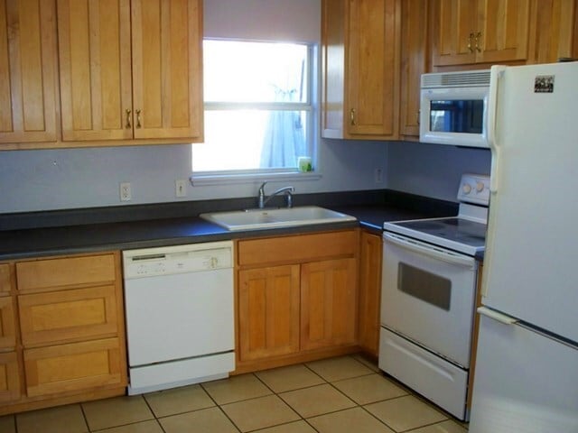 Building Photo - 344 Bluebonnet Dr