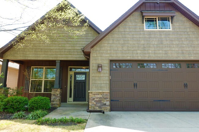 Photo - 210 Windthistle Dr House