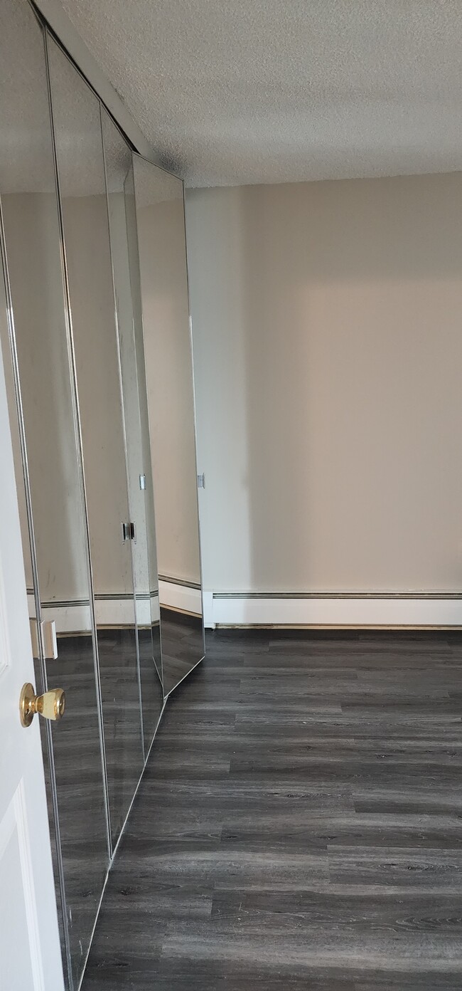 Foto del edificio - 40 Burgundy Hill Ln