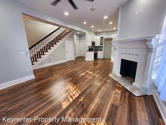 Foto del edificio - 4 br, 2.5 bath House - 129 E 5TH ST