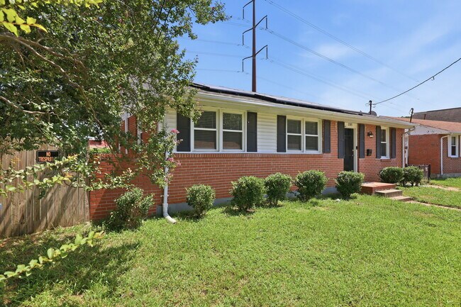 Foto del edificio - 1305 Yeadon Rd
