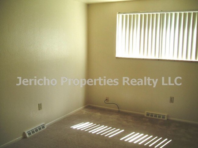 Foto del edificio - 1059 S Yarrow St