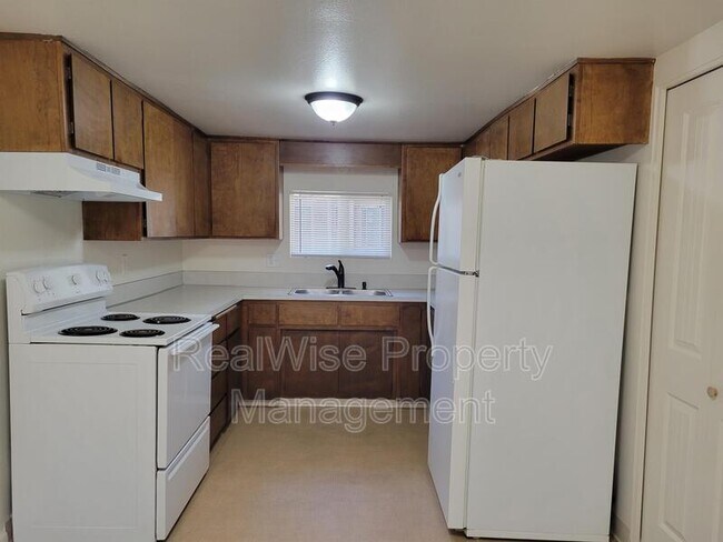 Foto del edificio - 1411 SW G St