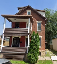 Building Photo - 1938 Washington St