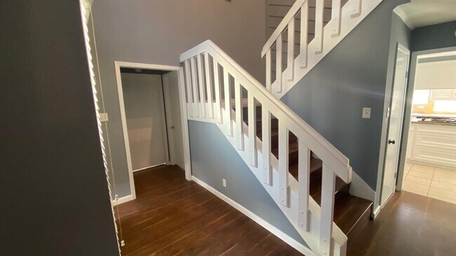Foto del edificio - 3615 Windbriar Ct