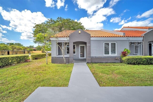 Foto del edificio - 8394 SW 148th Ave