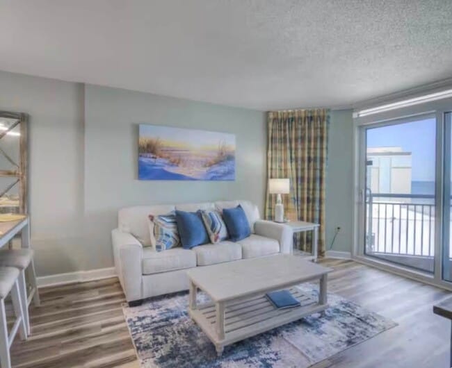 Foto del edificio - 2501 S Ocean Blvd