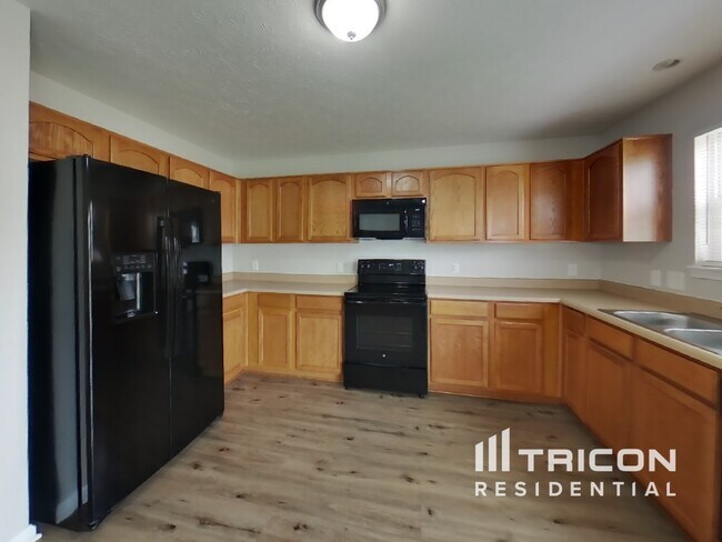 Building Photo - 8146 Birchfield Dr