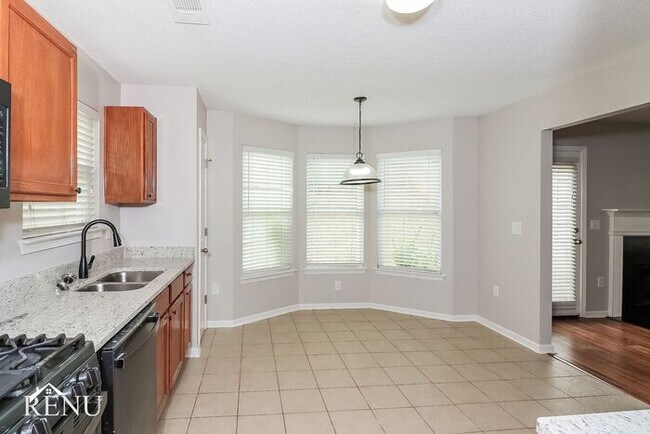 Building Photo - 3012 Summer Breeze Dr