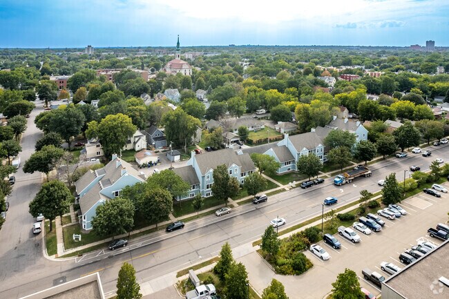 Foto aérea - 528 W Minnehaha Ave W