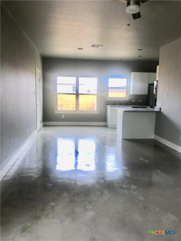 Building Photo - 2037 N Ranch Estates Blvd