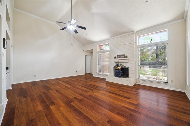 Building Photo - 1020 Sugardale Ct