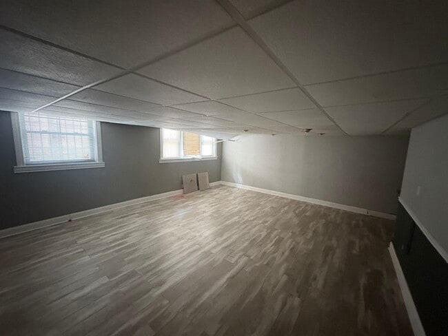 Foto del edificio - 3316-3322 W 67th St