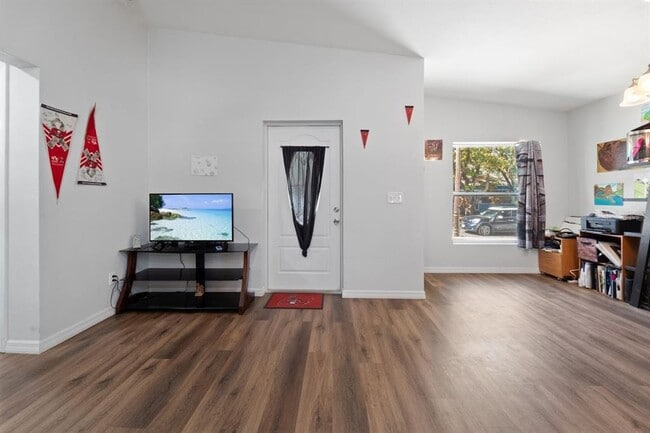 Foto del edificio - 1650 14th St S