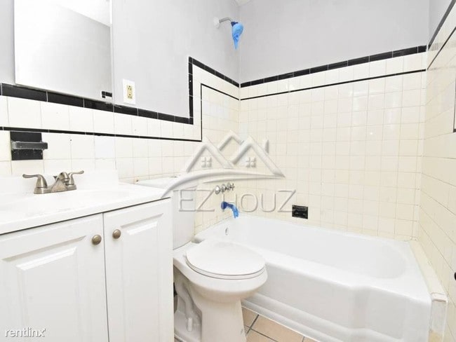Building Photo - 3 br, 1 bath Apartment - 4809 Beaufort Ave