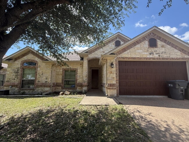 Building Photo - 9804 Houston Dr