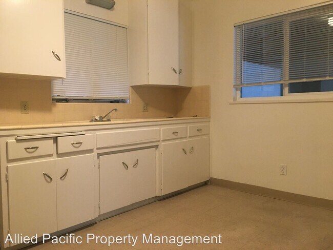 Foto del edificio - 310 La Paloma St