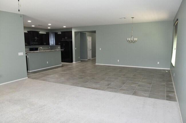 Foto del edificio - 15611 W Westview Dr
